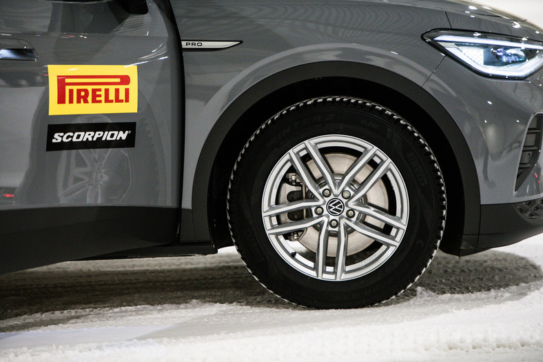 Pirelli Scorpion