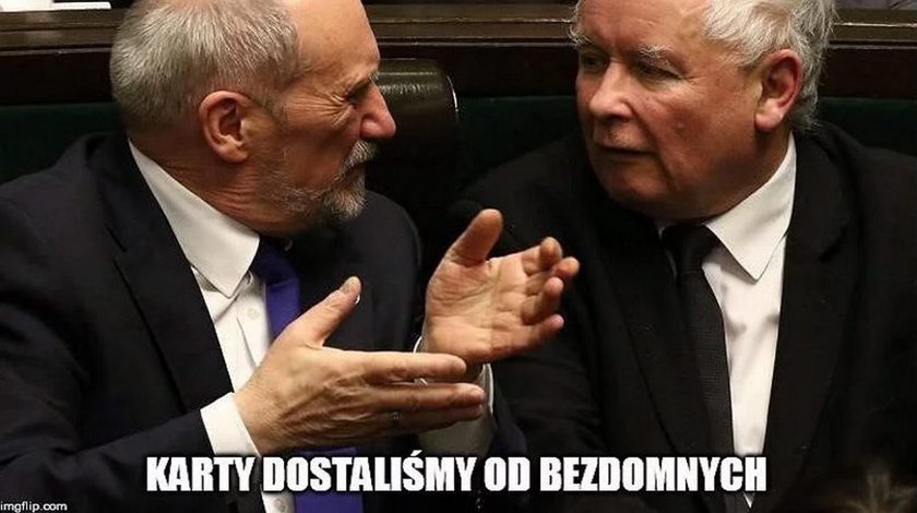 Tyle MON wydało na służbowe karty. MEMY