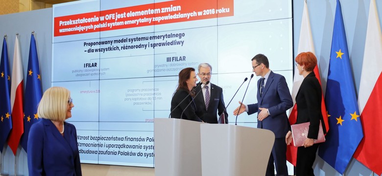 Rząd wygasza OFE z 15-proc. prowizją dla państwa. Rostowski: To nieładna propozycja