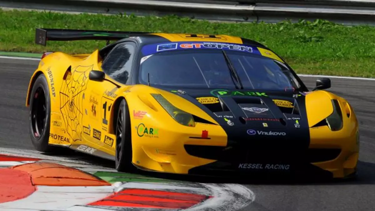 Podium Broniszewskiego i Petera na Nürburgring