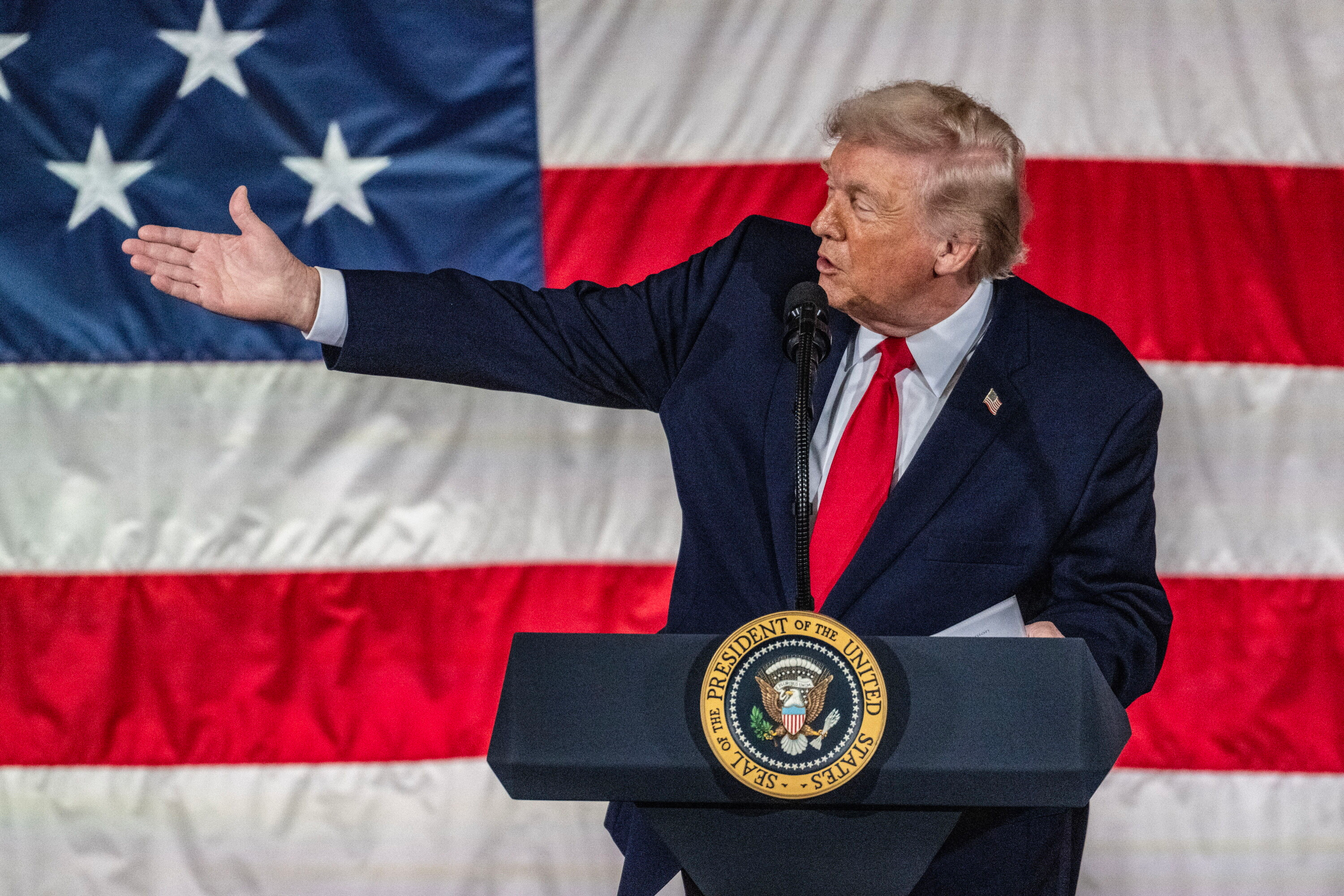 Trump chwali się "największą gospodarką w historii", ale 59% Amerykanów niezadowolonych