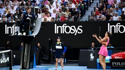 zaskakująca sytuacja na australian open. sabalenka przegrała punkt, bo jęczała niezgodnie z przepisami