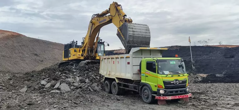 Kazachskie konwoje na polskich drogach. Tak próbują załatać "dziurę węglową"