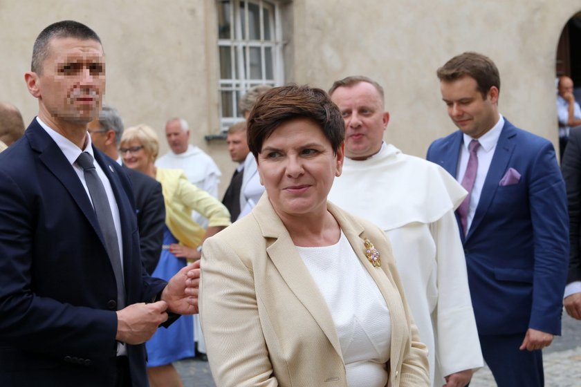 Politycy PiS zjechali do Częstochowy. Modlili się z synem Szydło i o. Rydzykiem