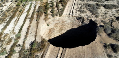 W Chile pojawiła się gigantyczna dziura w ziemi. Najbliższy dom jest zaledwie kilkaset metrów dalej. Mieszkańcy są przerażeni