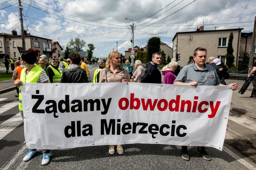 Blokada DK 78 w Mierzęcicach