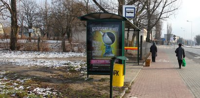 Szok w Łodzi. Na przystanku autobusowym miał pojawić się zboczeniec. Gorszył nieobyczajnym zachowaniem