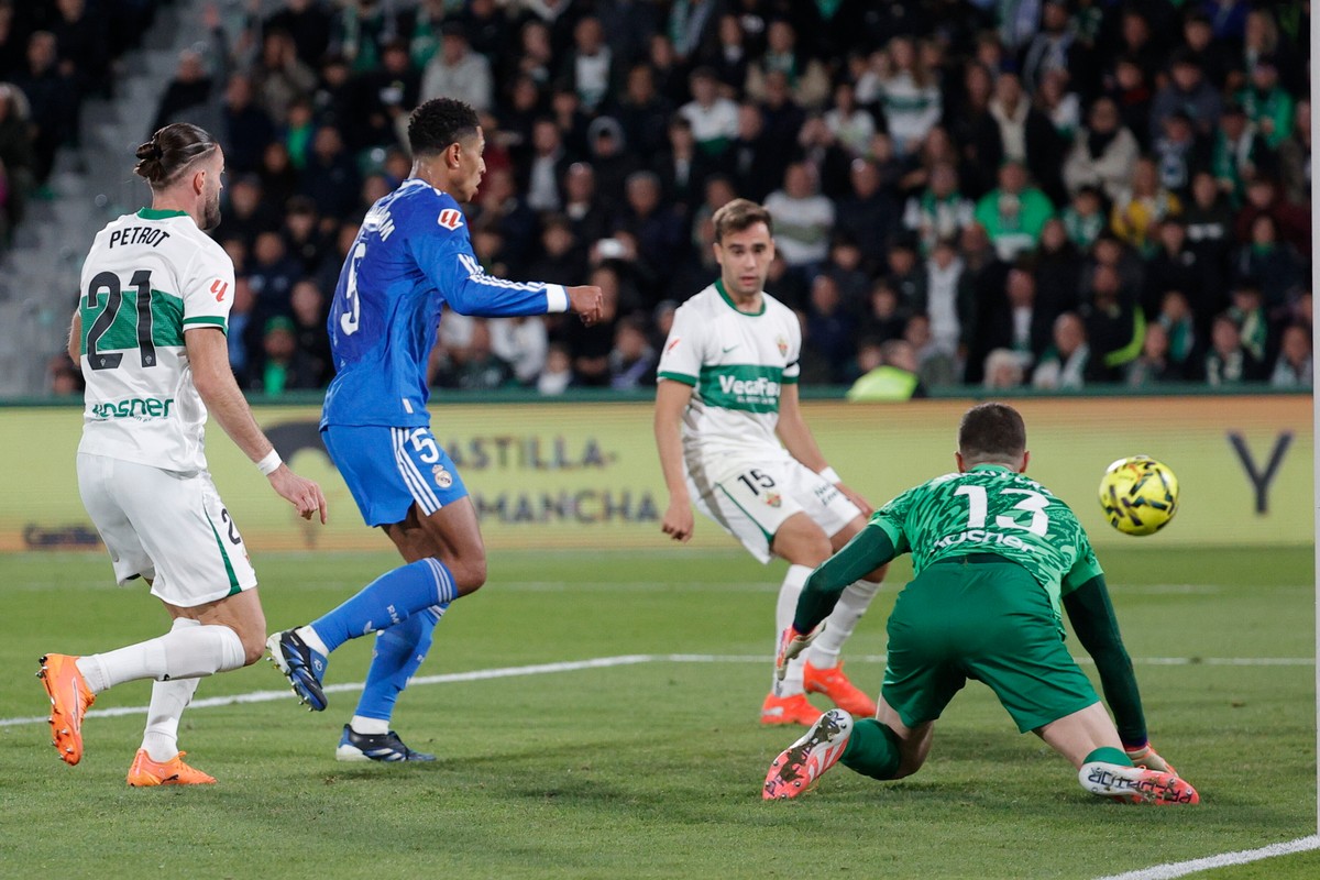 Real zaliczył drugą wpadkę z rzędu. "Królewscy" już tylko o punkt przed Barceloną