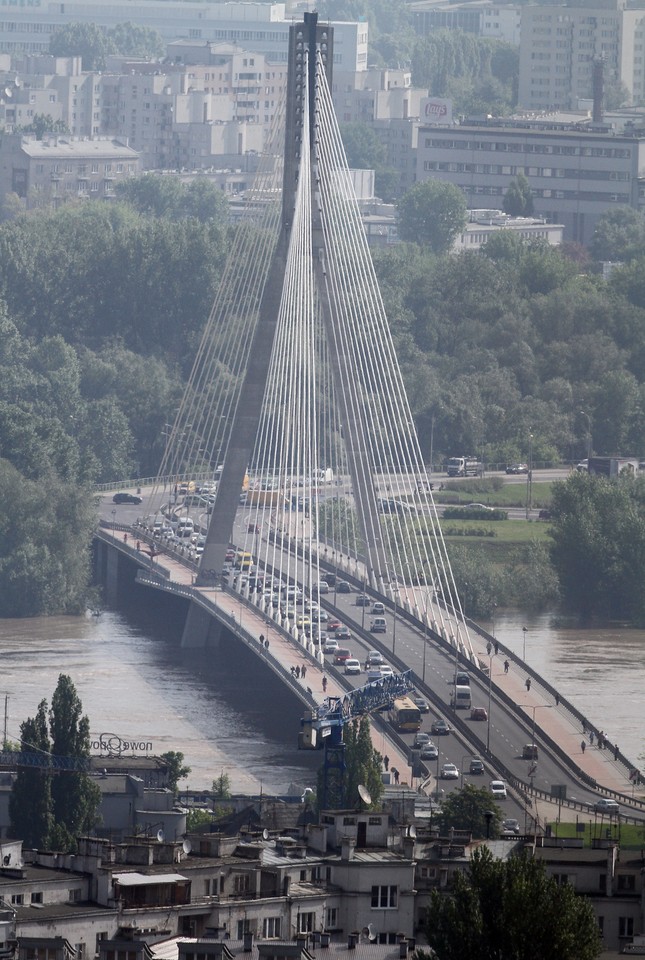 WARSZAWA FALA POWODZIOWA W STOLICY