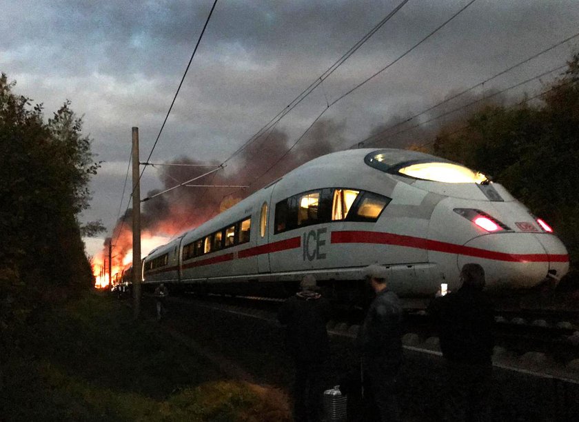 Pociąg ICE z Kolonii do Frankfurtu stanął z w płomieniach