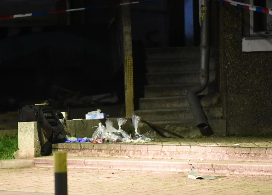 Kese sa dokazima i delovima tela jedne žrtve