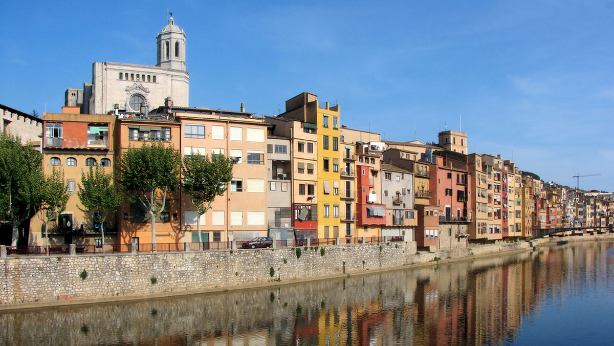 Od marca przyszłego roku z lotniska w podrzeszowskiej Jasionce będzie można latać do portu Girona w okolicy Barcelony w Hiszpanii. Nowe połączenie uruchamia irlandzki przewoźnik Ryanair - poinformowały władze portu lotniczego.