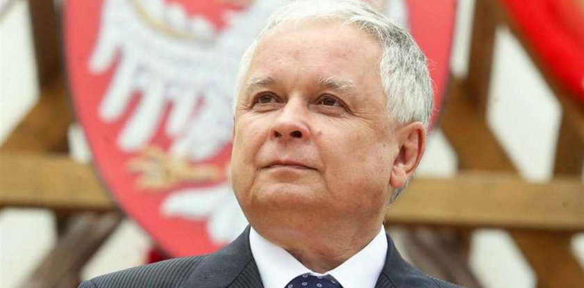 Komorowski upamiętni Lecha Kaczyńskiego!