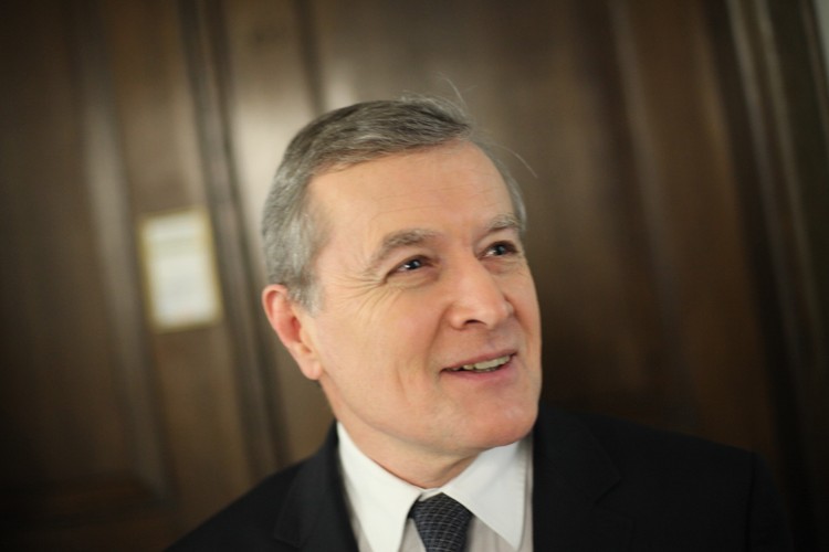 <b>Piotr Gliński</b>
<br>
<br>
Z szacowanego profesora i pracownika naukowego zmienił się w dyżurnego kandydata PiS na różne stanowiska. W lutym nie udało się PiS uczynić go premierem, a od tego czasu miał już być kandydatem na prezydenta Warszawy, a nawet całej RP.