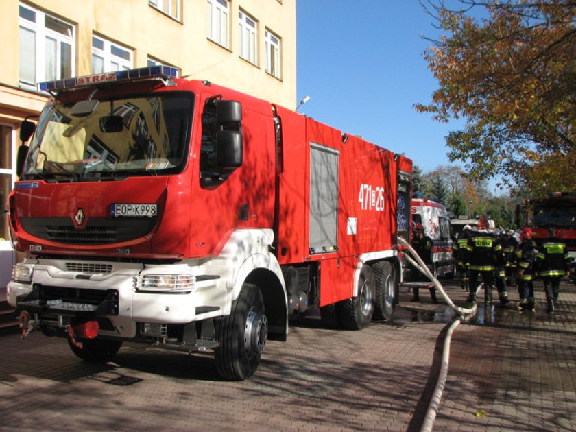 pożar szkoły w Opocznie