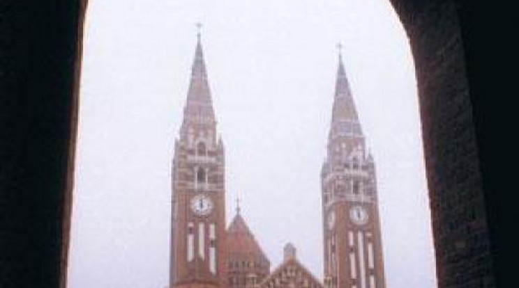 Pótolhatatlan egyházi leleteket romboltak le Szegeden