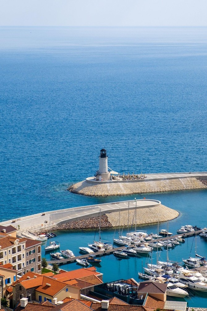 Pogled na Luštica Bay
