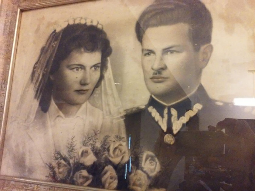 Genowefa Wala i jej mąż Józef Wala - zdjęcie ślubne