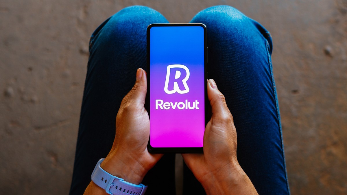 Ez történik a Revolut számlával, ha a tulajdonosa elhunyt: csak emailen lehet hagyatéki ügyet intézni!
