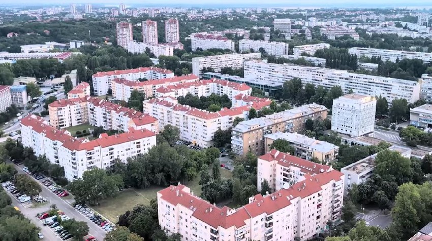 Pogled sa kule: Buđenje Novog Beograda  