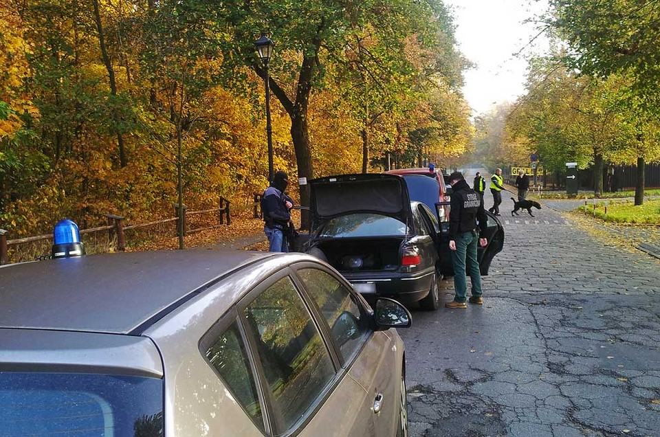 Wyjątkowa pomysłowość przemytników. Zobacz, gdzie ukryli papierosy