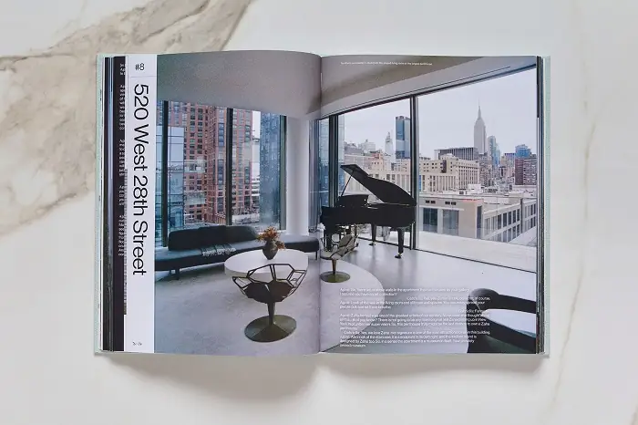 Wnętrze książki Andi Schmied pt. &quot;Private Views: A High-Rise Panorama of Manhattan&quot;