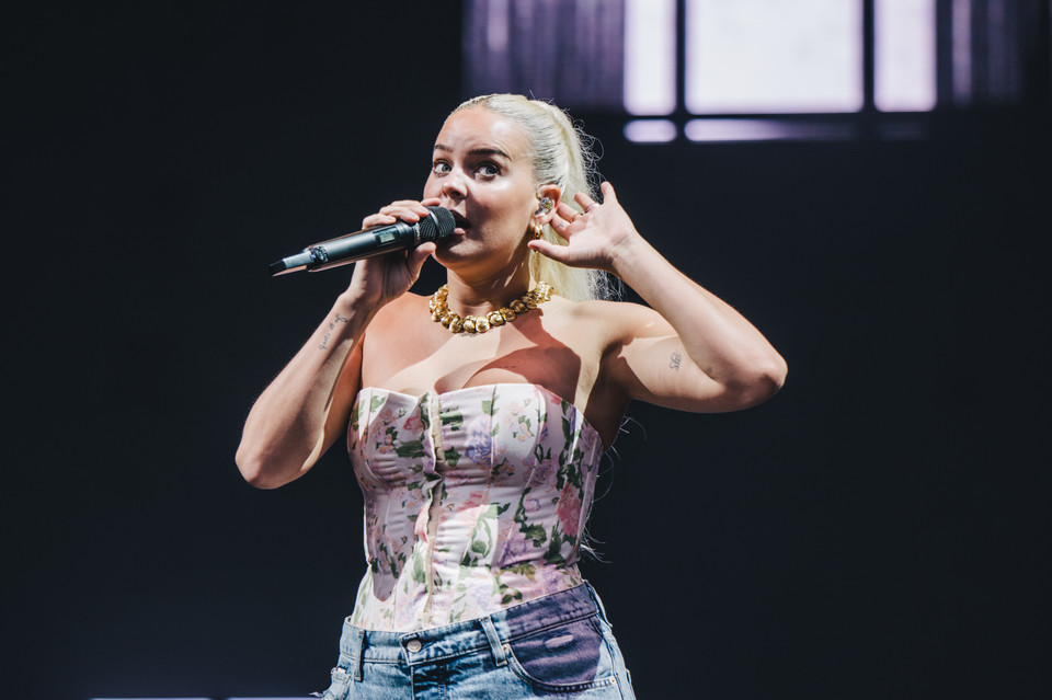 Kraków Live Festival — dzień II: na scenie Anne-Marie