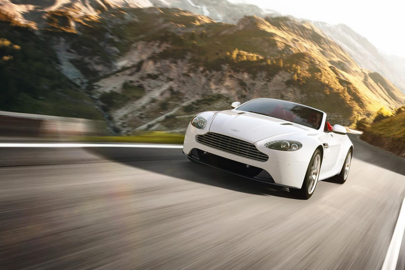 Nowe auto dla Bonda: Aston Martin Vantage 2012