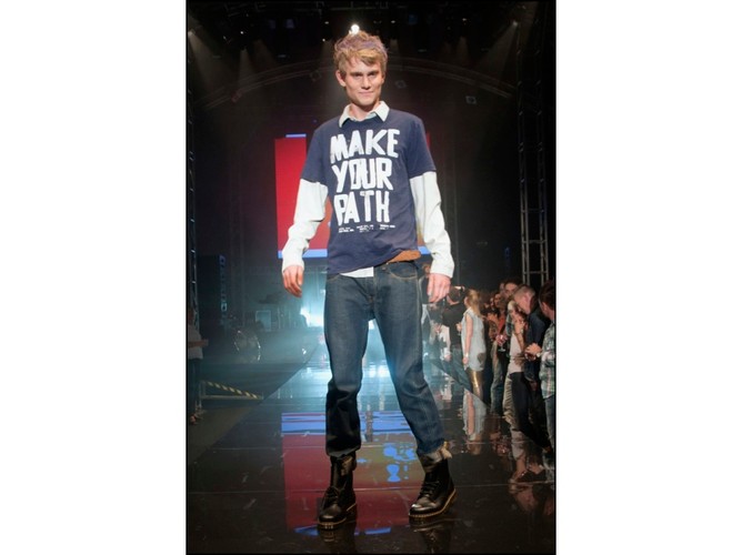 Dżins w roli głównej - pokaz kolekcji Wrangler i Lee na jesień 2011