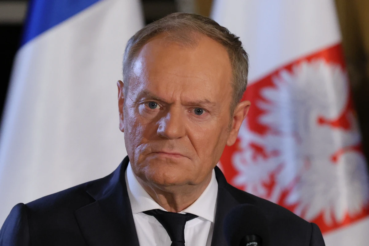 Tusk dopiero co był "liderem" UE. Teraz niemiecka prasa nazywa go "hamulcowym"