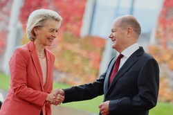 Dyktat Niemiec i Brukseli? "Na miejscu polskiego rządu grałbym bardziej ofensywnie"