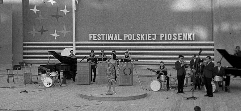 Tak wyglądał pierwszy Krajowy Festiwal Piosenki Polskiej w Opolu. Było... 15 koncertów