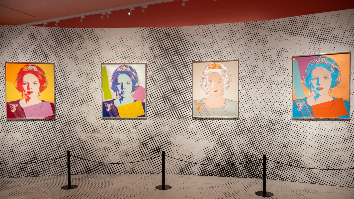 Andy Warhol grafika przedstawiająca królową Beatrycze