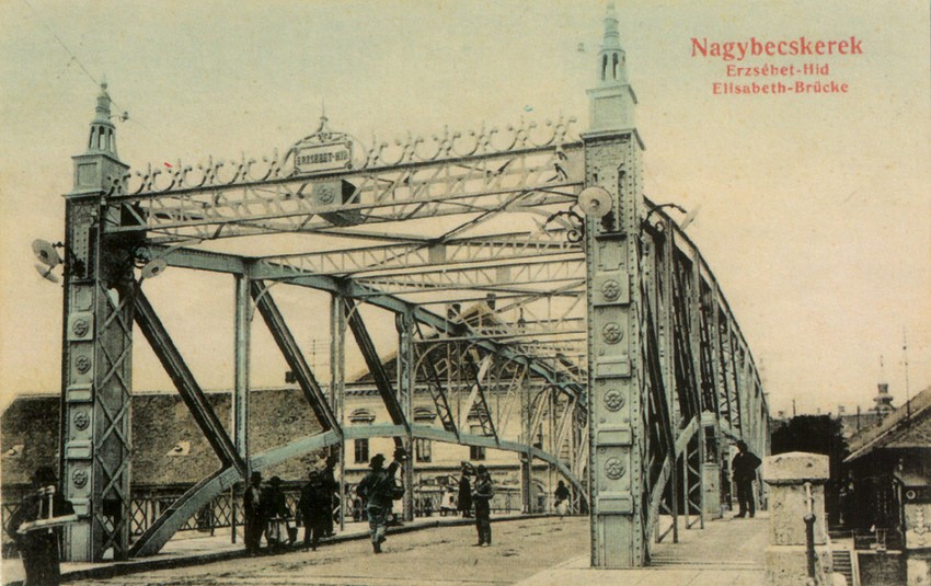 On je ostao opevan u pesmi