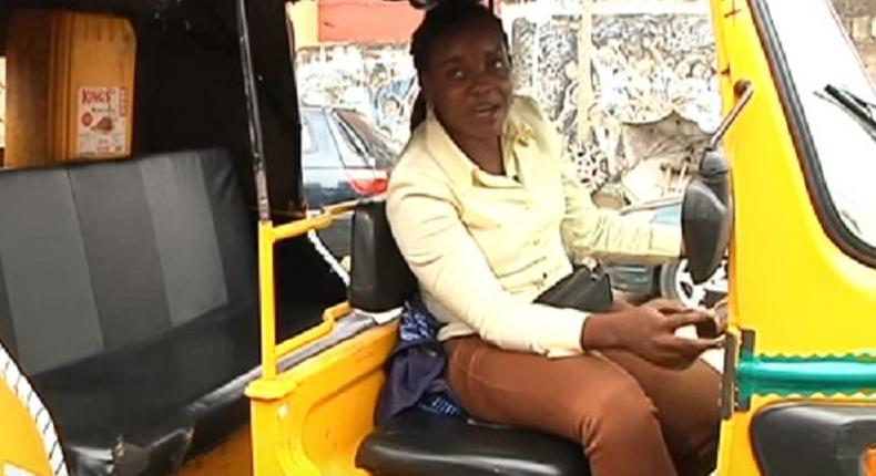 Debby, the female Keke Marwa rider