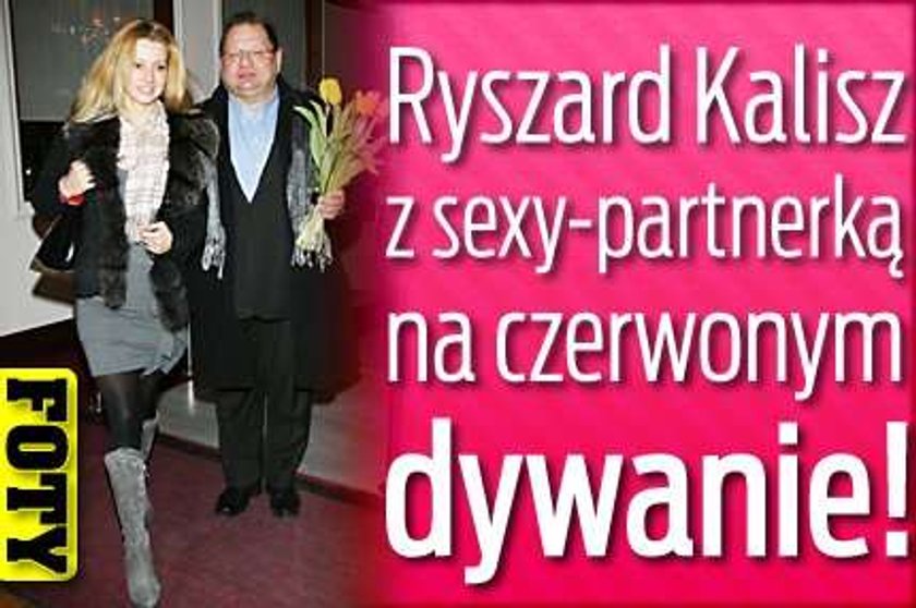 Kalisz z sexy-partnerką na czerwonym dywanie! FOTY