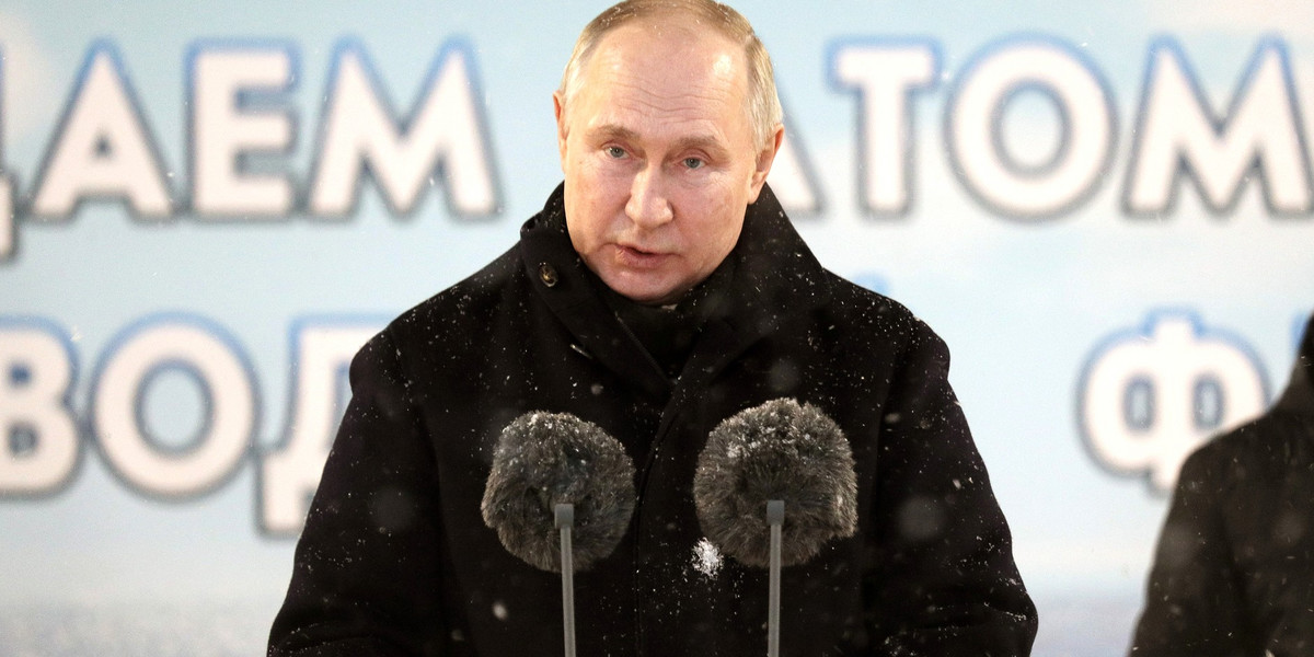 Rosja przez sankcje straciła 400 mld dol.