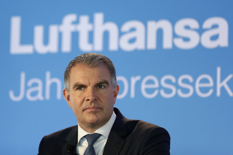 Carsten Spohr przypomniał, że Lufthansa rozmawia o wsparciu finansowym z rządem Niemiec i KfW.