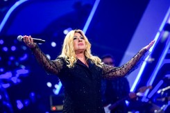 Beata Kozidrak mocno zaskoczyła podczas koncertu. Takiej jej nie znaliście! [WIDEO]