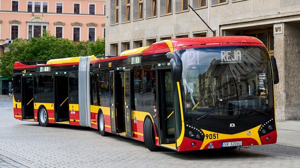 SOR - autobus z Czech debiutuje na wrocławskich ulicach
