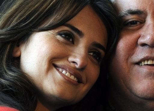 Pedro Almodovar i Penelope Cruz na prezentacji filmu "Los Abrazos Rotos"