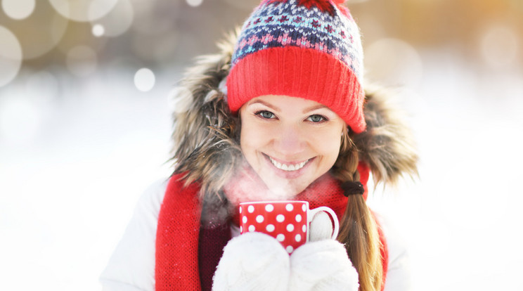 Hideg időben fogyasszunk minél több meleg teát,
valamint C-vitamin-tartalmú gyümölcslevet /Fotó: Shutterstock