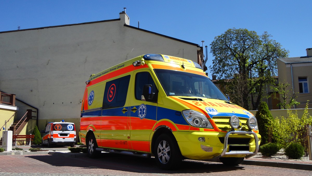 Dzisiaj przed południem ma być znana decyzja inspektora nadzoru budowlanego dla miasta Krosna w sprawie budynku, który dziś częściowo się zawalił. Najprawdopodobniej zostanie zakwalifikowany do rozbiórki.