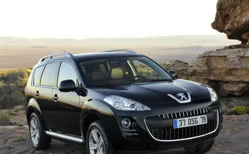 PEUGEOT 4007