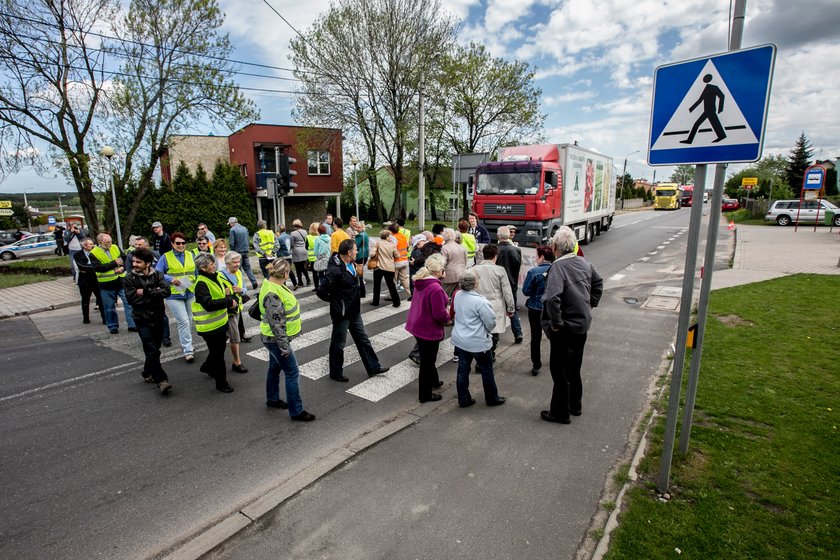 Blokada DK 78 w Mierzęcicach