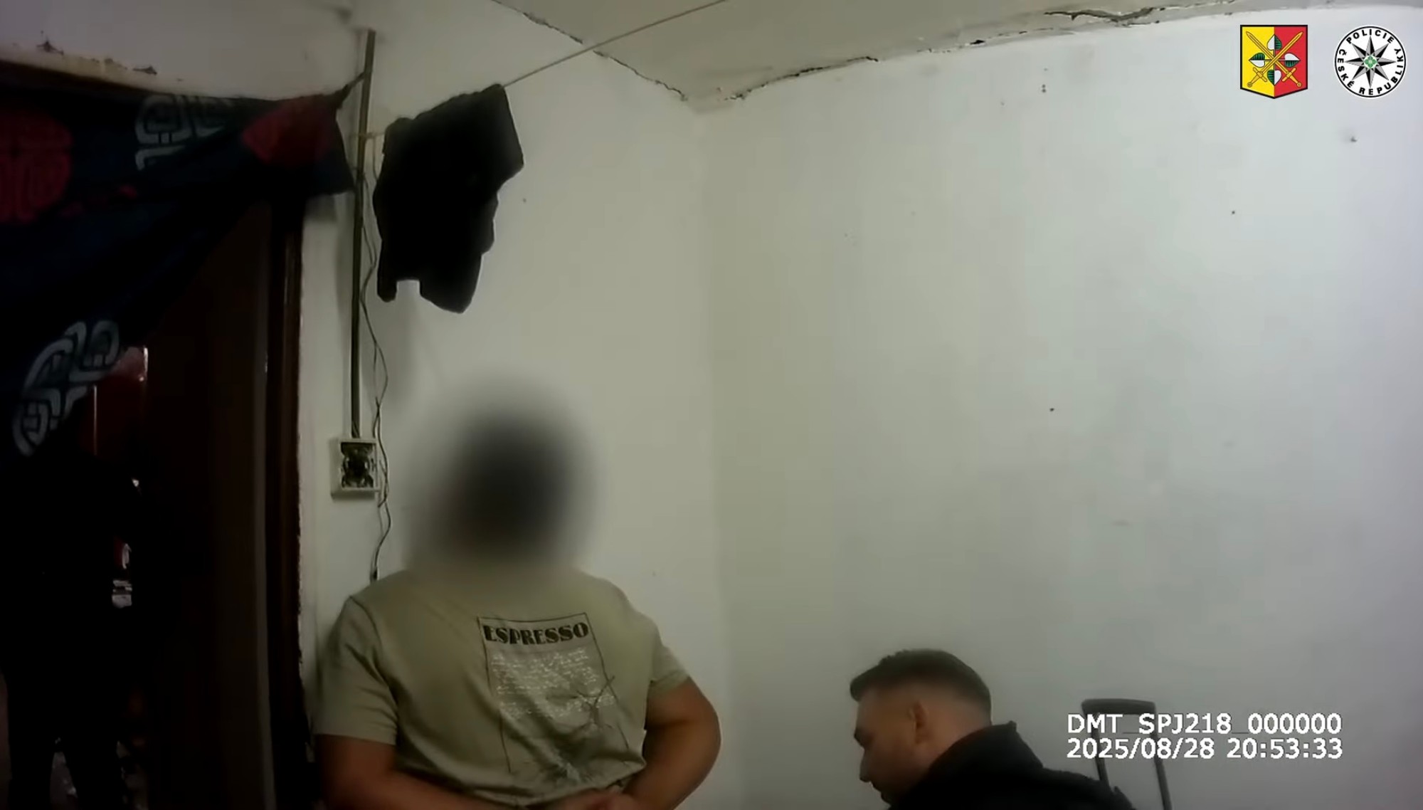 Polícia zadržala troch podozrivých.