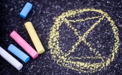 Extinction Rebellion blokuje Berlin i Amsterdam. Aktywiści protestują nie tylko w Europie [ZDJĘCIA]