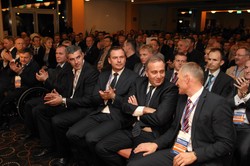 Powtórki wyborów na Dolnym Śląsku nie będzie. "Bohaterowie" taśm zawieszeni