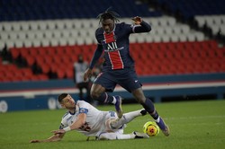 Cztery gole Paris Saint-Germain, trzy Olympique Lyon, zwycięstwa czołówki