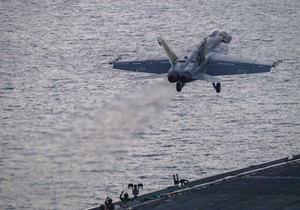 Američki bombarde se opasno približio ruskom avionu u Siriji